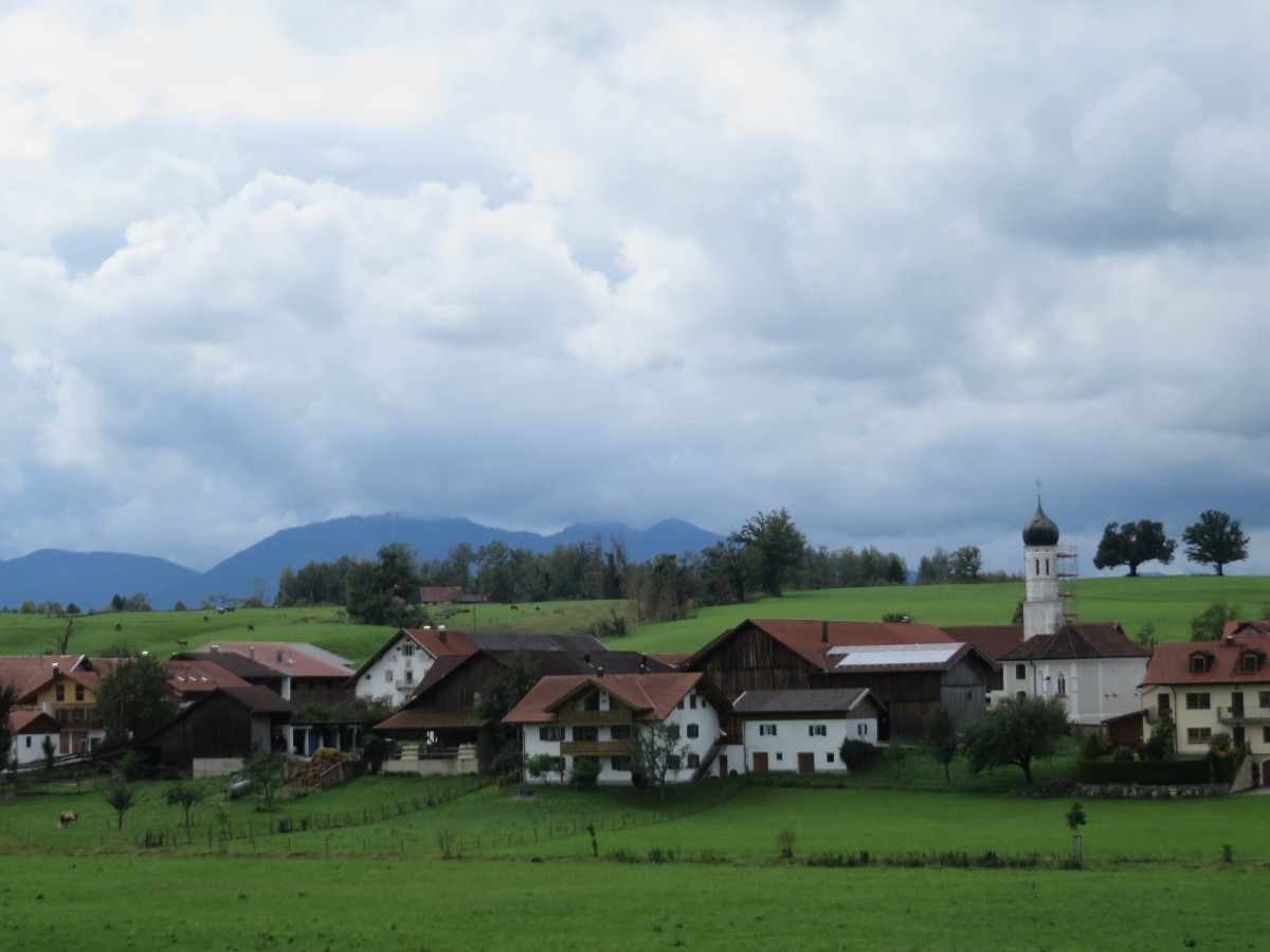 Malerisches Dorf im Pfaffenwinkel