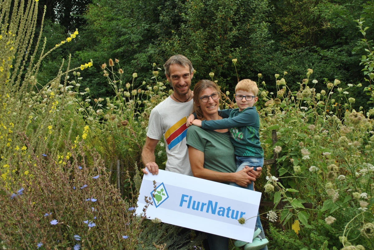 Familie Schneider hat mit Unterstützung der Initiative "Flurnatur" in Beits bei Waltenhofen ein Feuchtbiotop angelegt.